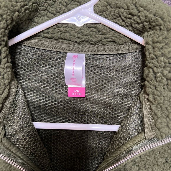 Green Sherpa - Picture 2 of 2